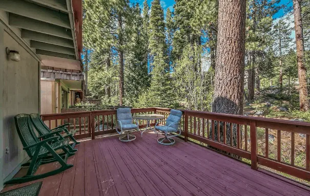 Lakeside cabin rental Nevada