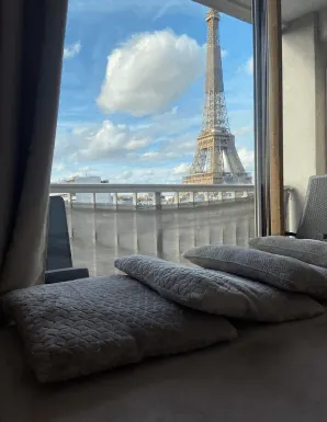 Airbnb in Paris with Eiffel Tower view