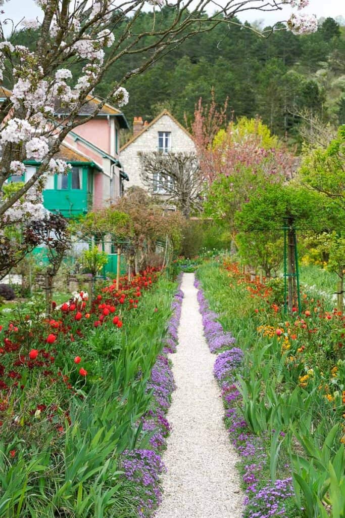 a flower path in Giverny