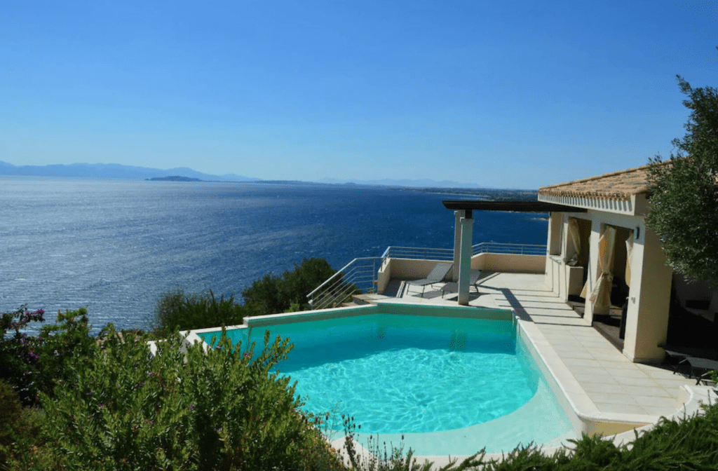 pool with ocean View Sardinia