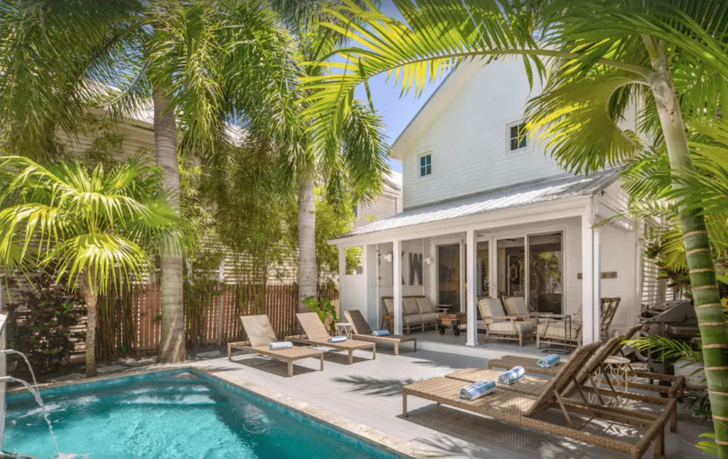 pool luxury rental Florida