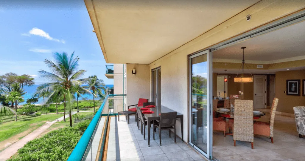 luxury condo rental in Maui