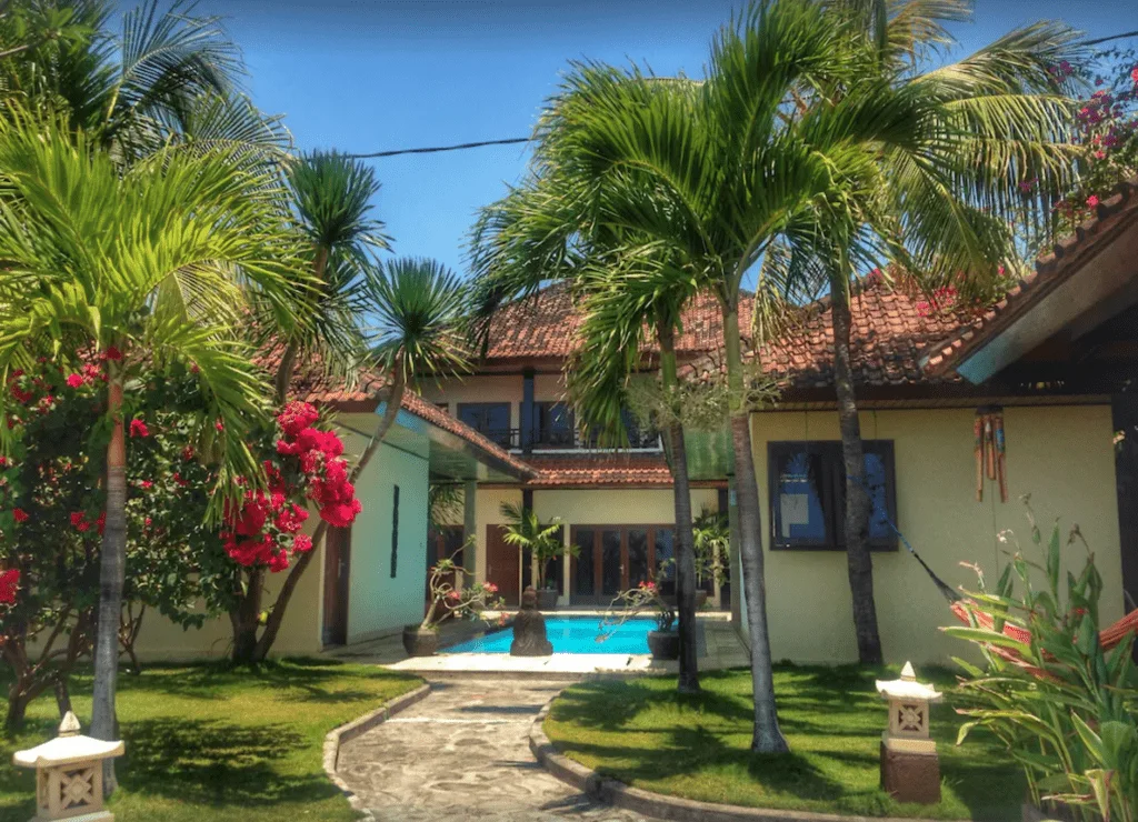 cheap luxury villa in Bali
