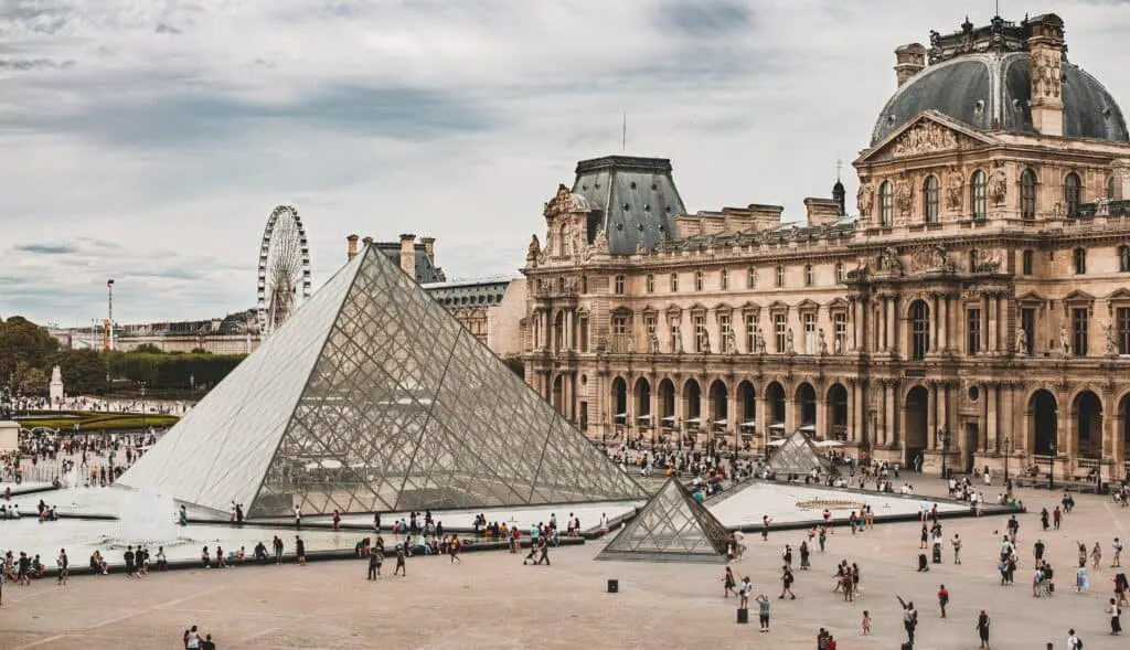 Best Private Tours of the Louvre Museum