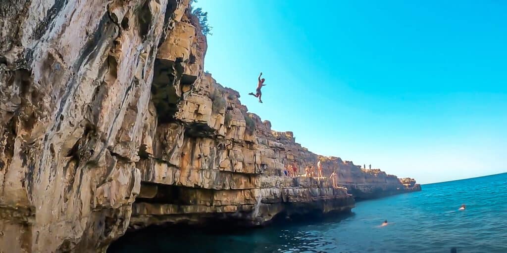 cliff jumping Poignano